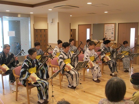 藤本梅之烝社中②.JPG